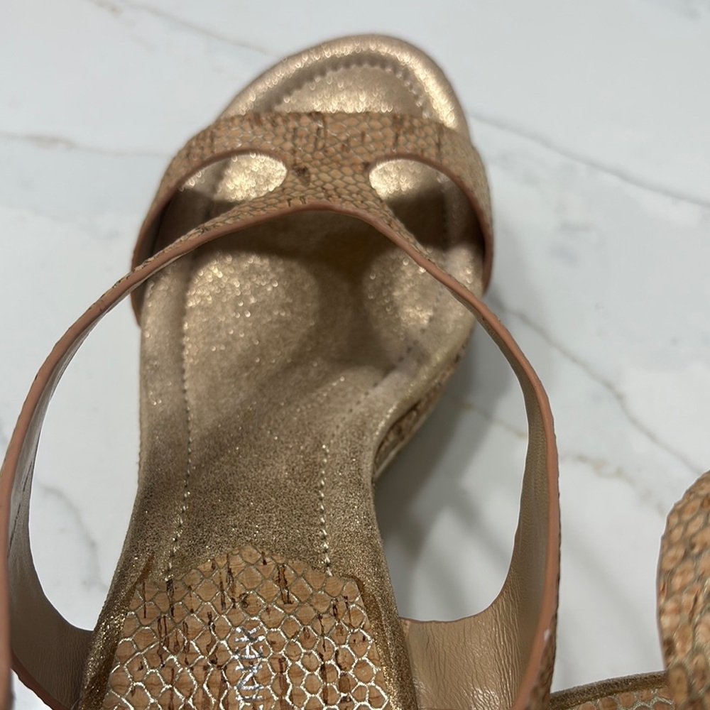 Donald J. Pliner Tan Wedge Shoes - Picture 17 of 17
